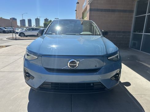 Used 2023 Volvo C40 P8 Recharge Ultimate image 9