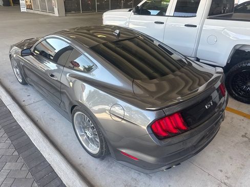 Used 2021 Ford Mustang GT RWD image 8