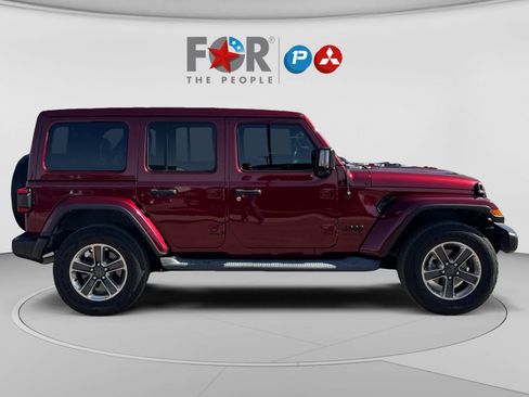 Used 2021 Jeep Wrangler Unlimited Sahara AWD/4WD image 6