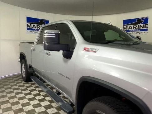 Used 2020 Chevrolet Silverado 2500 LTZ w/ LTZ Premium Package AWD/4WD image 4