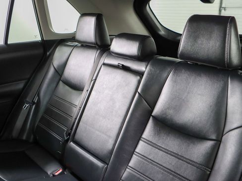 Used 2021 Toyota RAV4 XLE Premium image 26