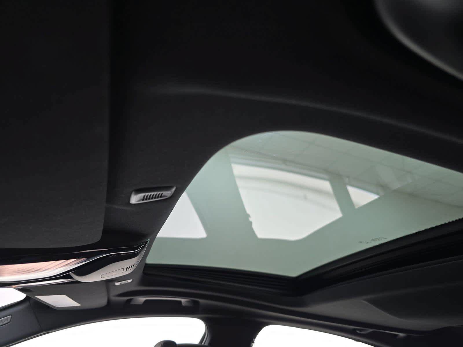 Used 2023 BMW 530e w/ Executive Package RWD image 11