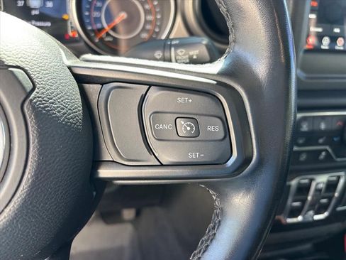 Used 2021 Jeep Gladiator Sport AWD/4WD image 16