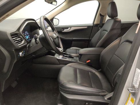 Used 2020 Ford Escape SEL image 17