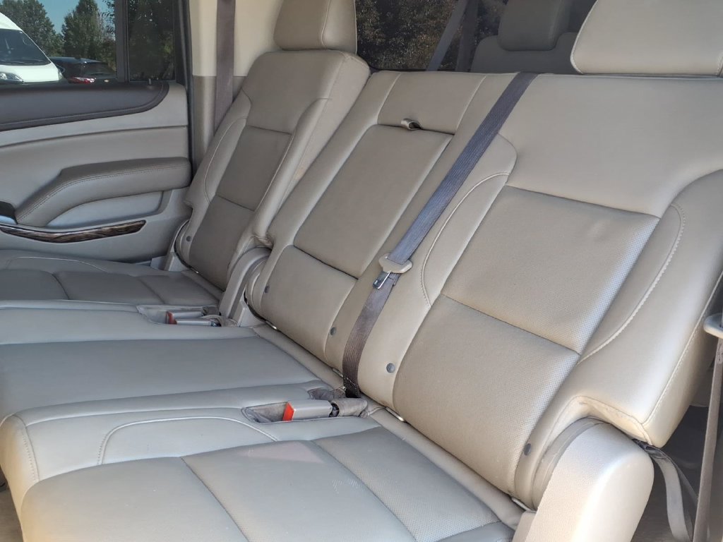 Used 2019 GMC Yukon XL SLT w/ Open Road Package AWD/4WD image 16