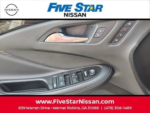 Used 2019 Buick Envision Essence AWD/4WD image 31