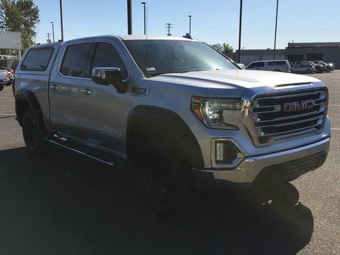 Used 2020 GMC Sierra 1500 SLT w/ SLT Premium Plus Package AWD/4WD image 11