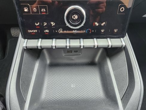 Used 2025 GMC Terrain Elevation AWD/4WD image 22
