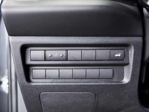 New 2025 Mitsubishi Outlander SE image 33