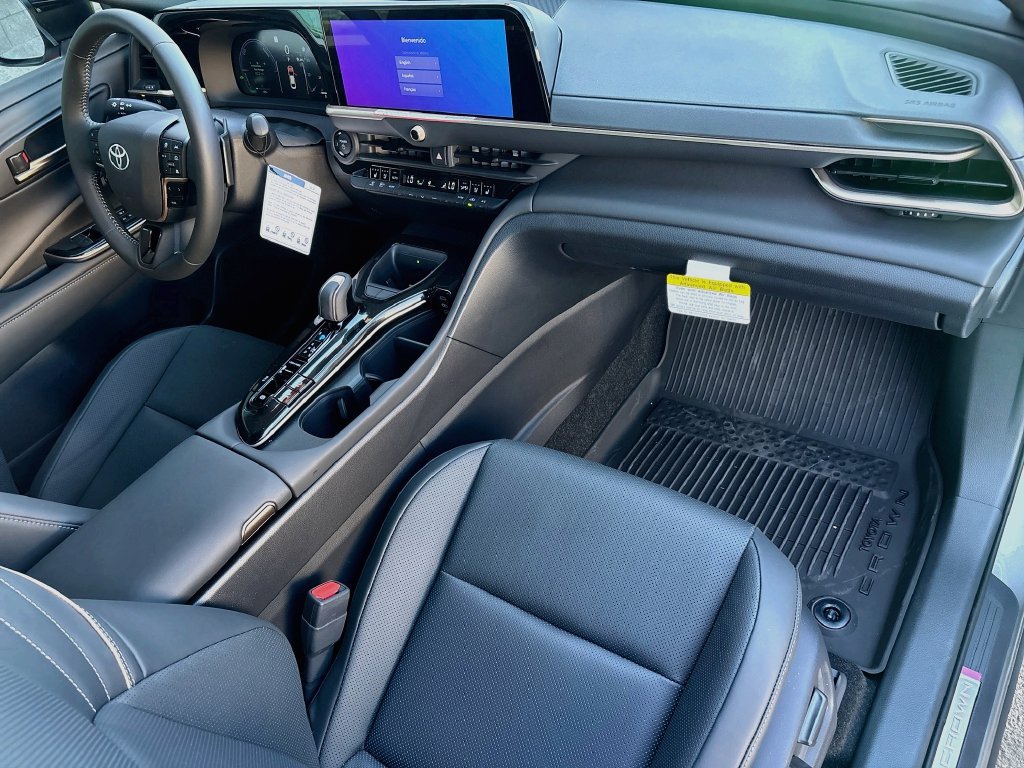 New 2027 Toyota Crown AWD/4WD image 17