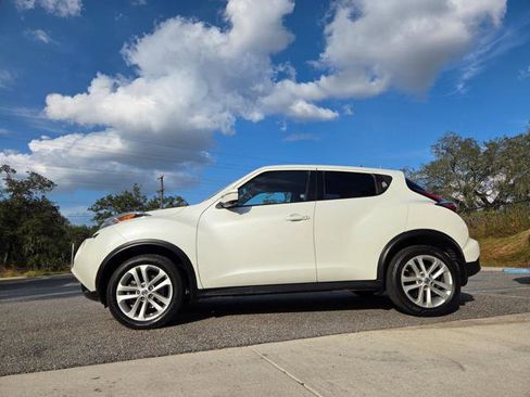 Used 2015 Nissan Juke SV w/ Technology Package image 9