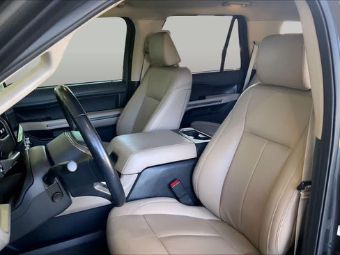 Used 2022 Ford Expedition XLT RWD image 8