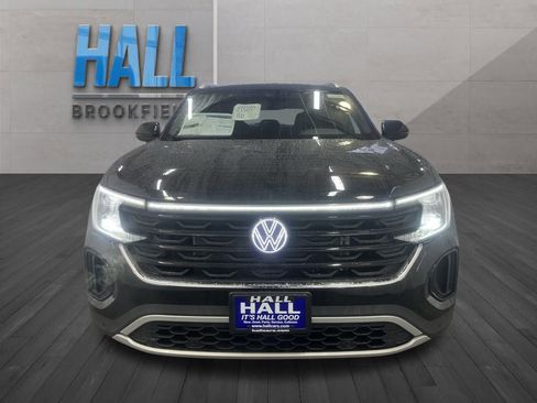 New 2026 Volkswagen Atlas Cross Sport SE image 8