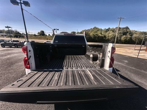 Used 2022 Chevrolet Silverado 1500 LT image 29