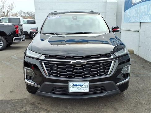 Used 2023 Chevrolet Traverse Premier w/ Redline Edition image 2