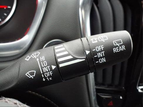 Used 2023 Chevrolet Traverse Premier w/ Redline Edition image 29