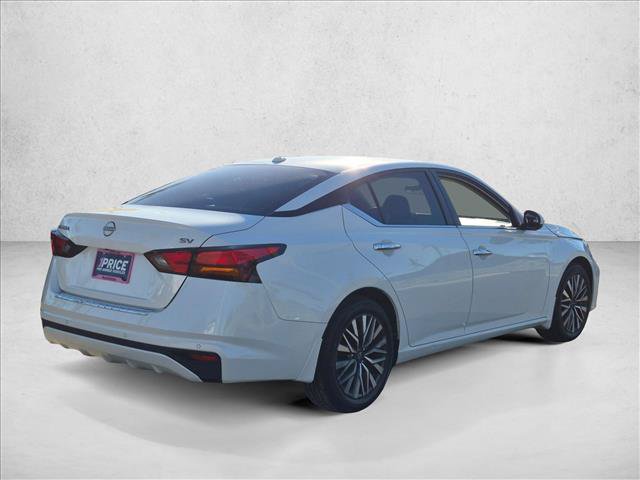 Used 2023 Nissan Altima 2.5 SV FWD image 5