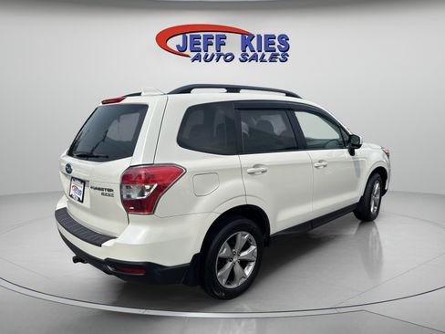 Used 2016 Subaru Forester 2.5i Premium w/ Protection Package #1 AWD/4WD image 5