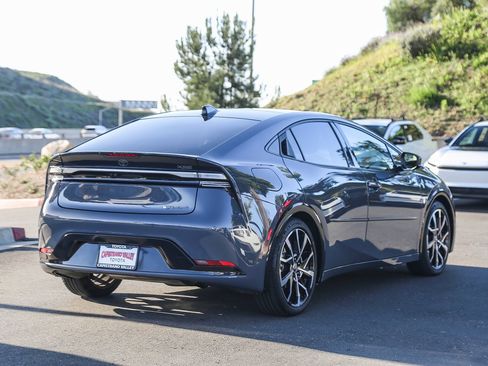 Used 2024 Toyota Prius Prime Premium image 4