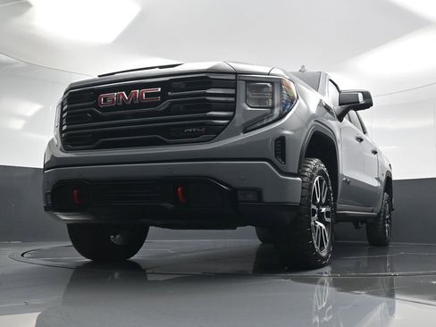 Used 2024 GMC Sierra 1500 AT4 w/ Technology Package image 43