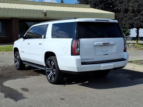 Used 2018 GMC Yukon XL SLT AWD/4WD image 3