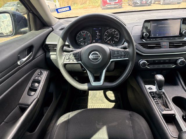 Certified 2022 Nissan Altima 2.5 S FWD image 14