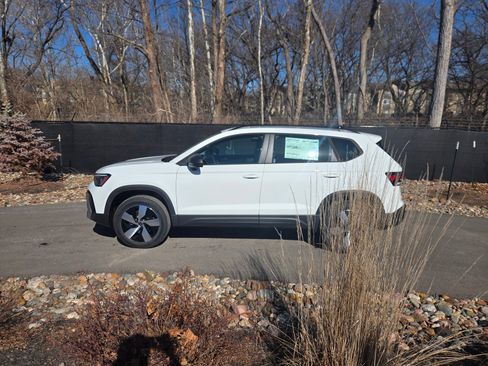 New 2026 Volkswagen Taos S image 2