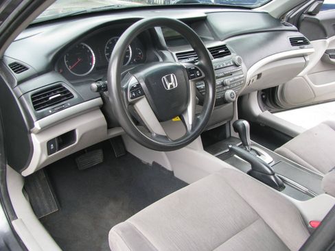 Used 2012 Honda Accord LX image 8