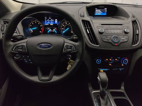 Used 2017 Ford Escape S FWD image 22