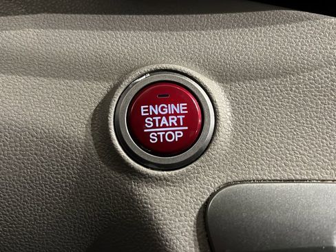 Used 2015 Honda Odyssey Touring image 24