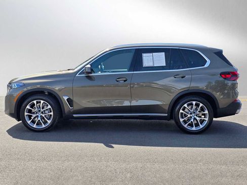 Used 2024 BMW X5 xDrive40i w/ Premium Package AWD/4WD image 6