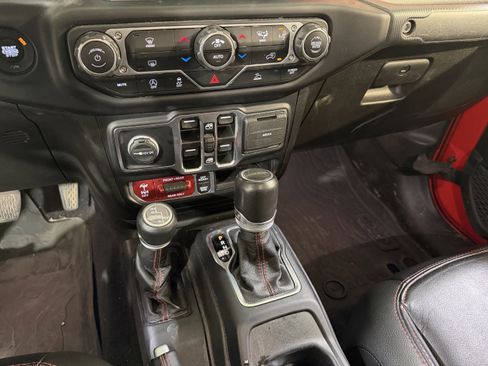 Used 2022 Jeep Gladiator Rubicon w/ LED Lighting Group image 20