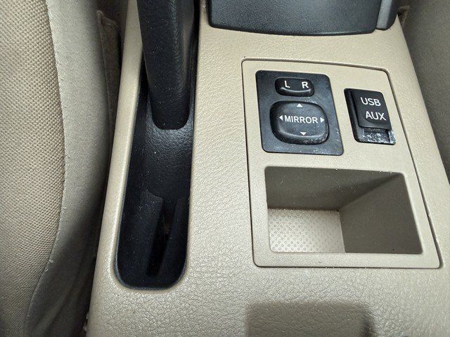 Used 2012 Toyota RAV4 4WD w/ Value Pkg image 28
