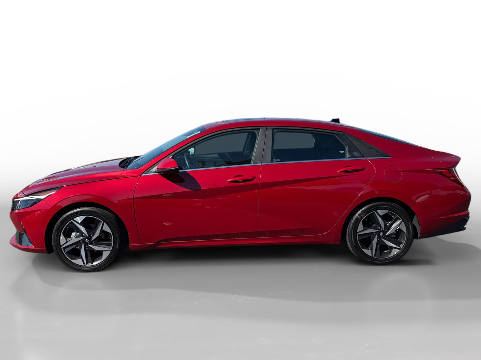 Used 2023 Hyundai Elantra Limited FWD image 2