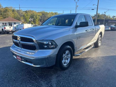 Used 2013 RAM 1500 Classic SLT image 4