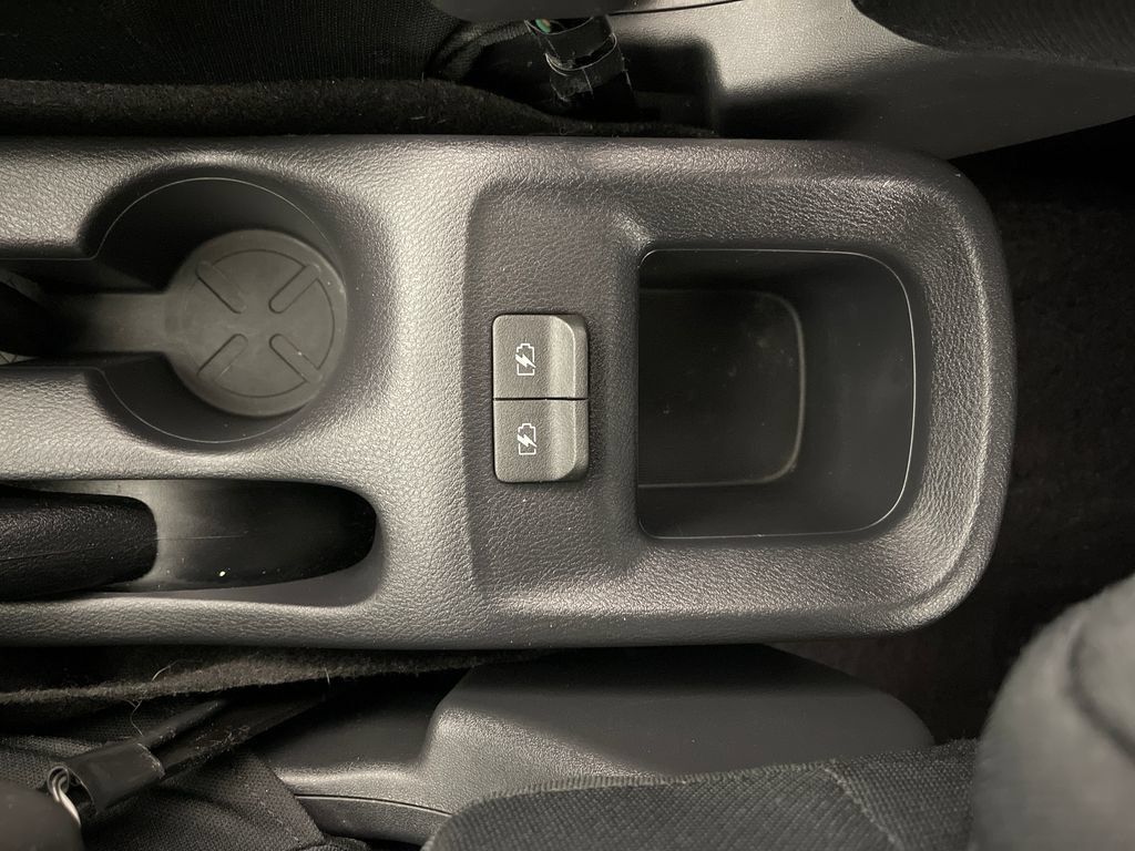 Used 2020 Nissan Kicks S FWD image 23