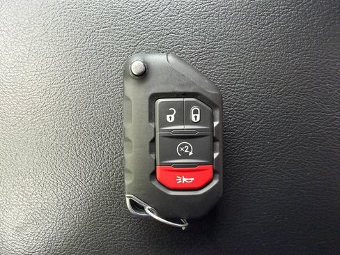 Certified 2025 Jeep Wrangler Unlimited Sport AWD/4WD image 25