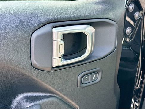 New 2026 Jeep Gladiator Sport image 12