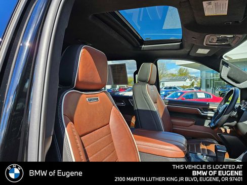 Used 2025 GMC Sierra 1500 Denali Ultimate AWD/4WD image 13