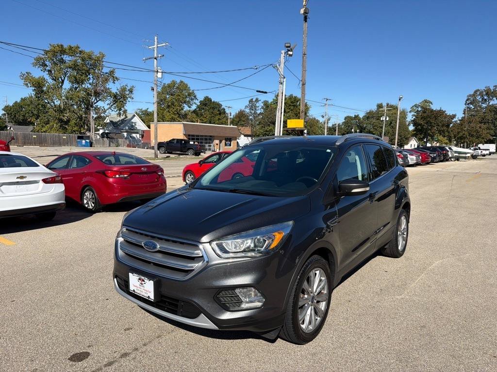Used 2017 Ford Escape Titanium FWD image 4