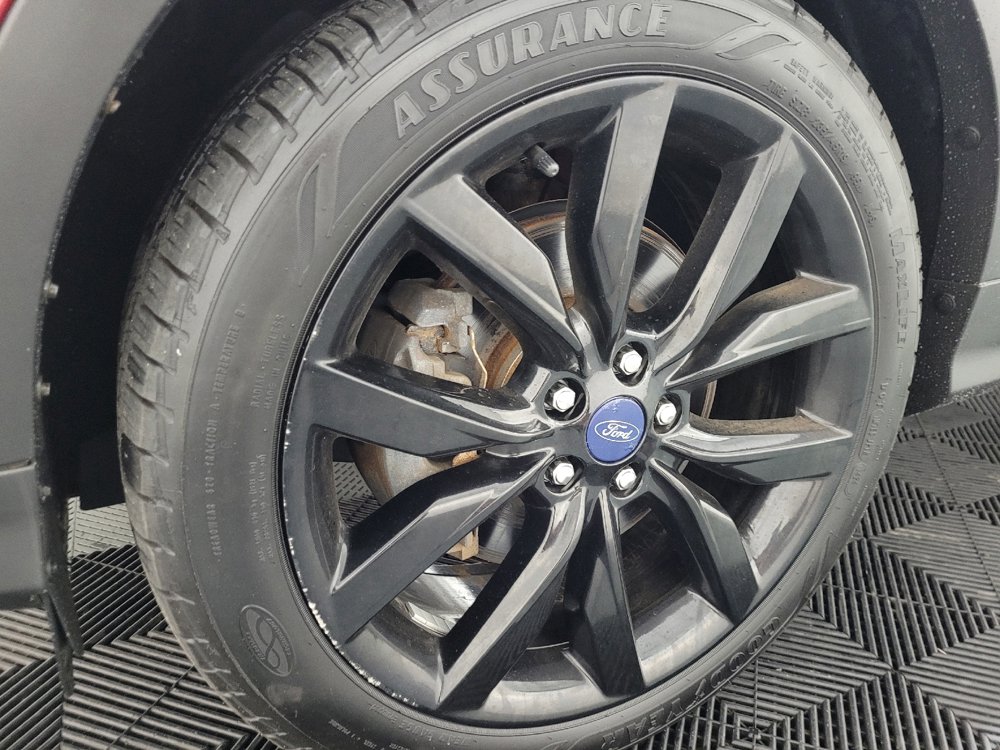 Used 2018 Ford Escape SE w/ SE Sport Appearance Package AWD/4WD image 31