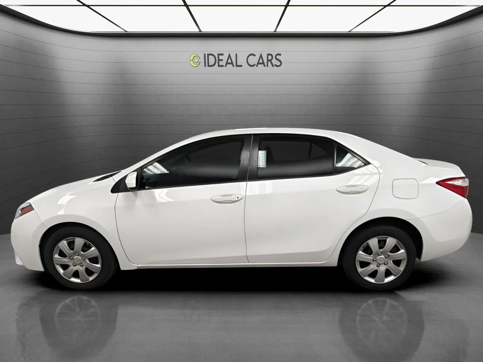 Used 2016 Toyota Corolla LE FWD image 8