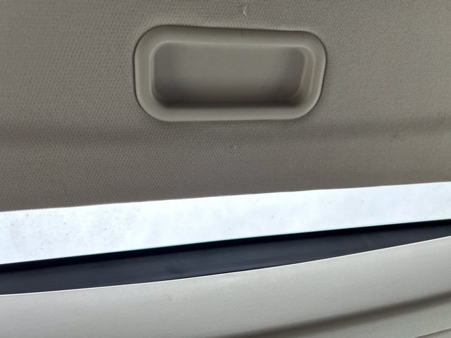 Used 2016 Chrysler Town & Country Touring-L FWD image 21