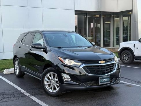 Used 2020 Chevrolet Equinox LT FWD image 2