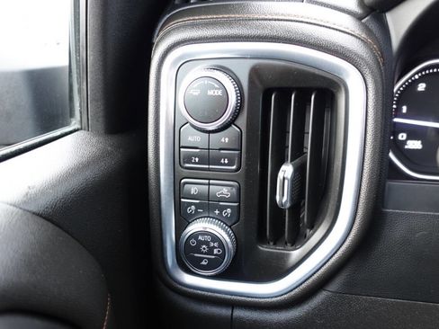 Used 2022 GMC Sierra 2500 AT4 w/ AT4 Preferred Package image 58