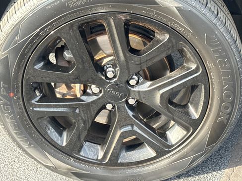 Used 2016 Jeep Renegade Latitude image 8