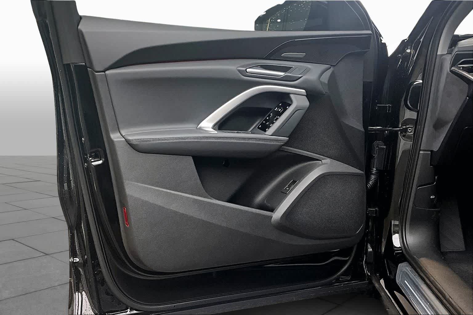 New 2025 Audi Q5 Premium Plus AWD/4WD image 10