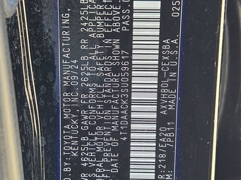 Used 2025 Toyota Camry SE FWD image 32