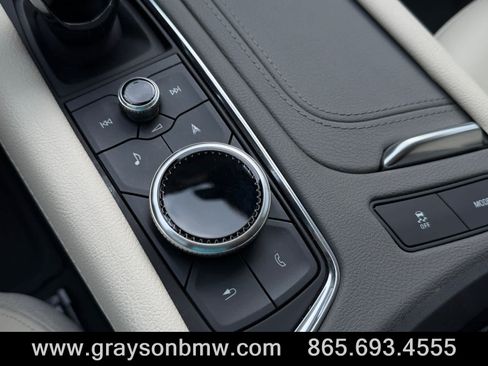 Used 2024 Cadillac XT6 Premium Luxury w/ Technology Package FWD image 33