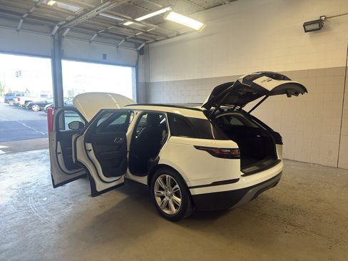 Used 2019 Land Rover Range Rover Velar S AWD/4WD image 12